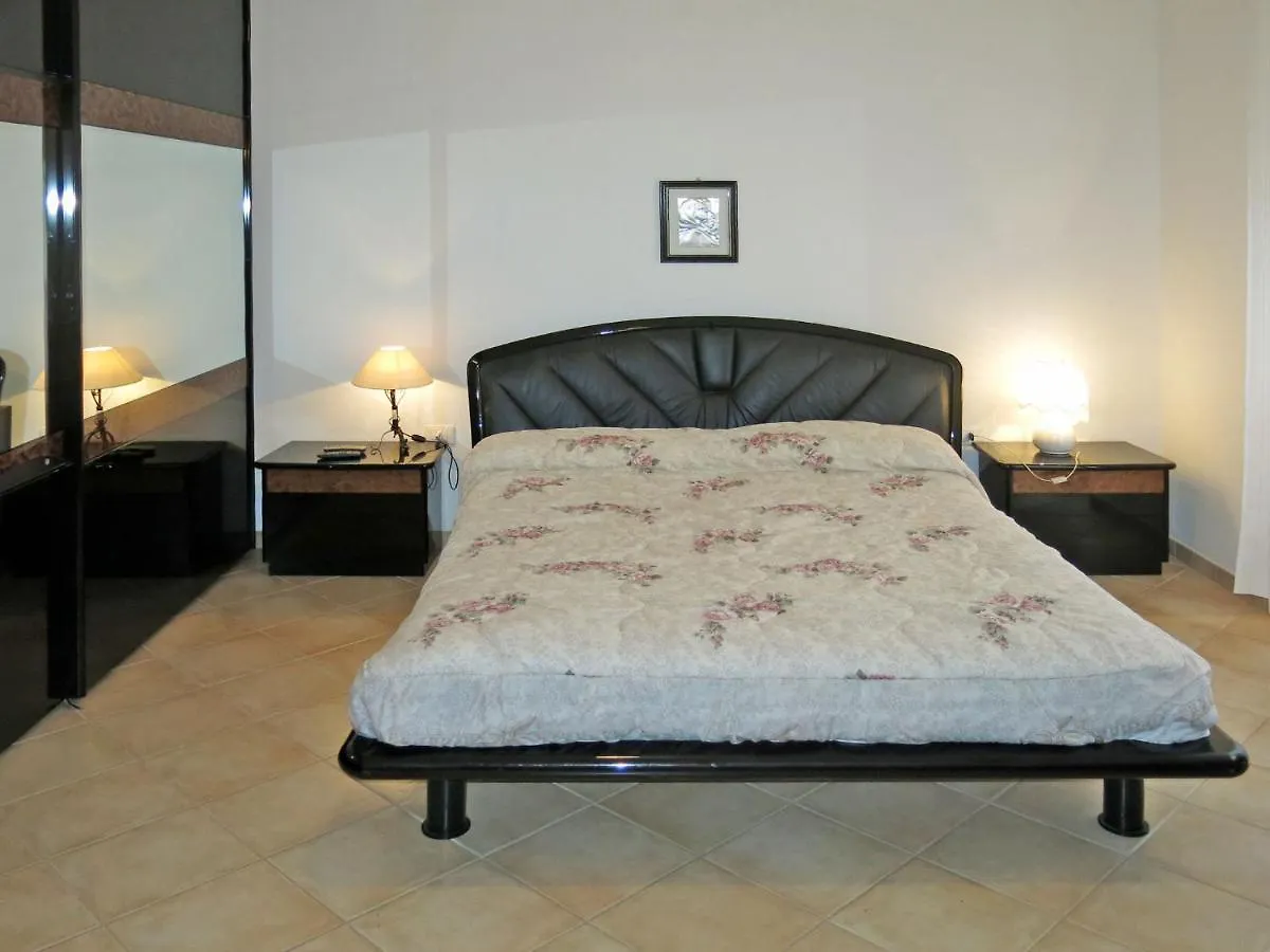 Holiday Home La Caletta - Tta100 By Interhome
